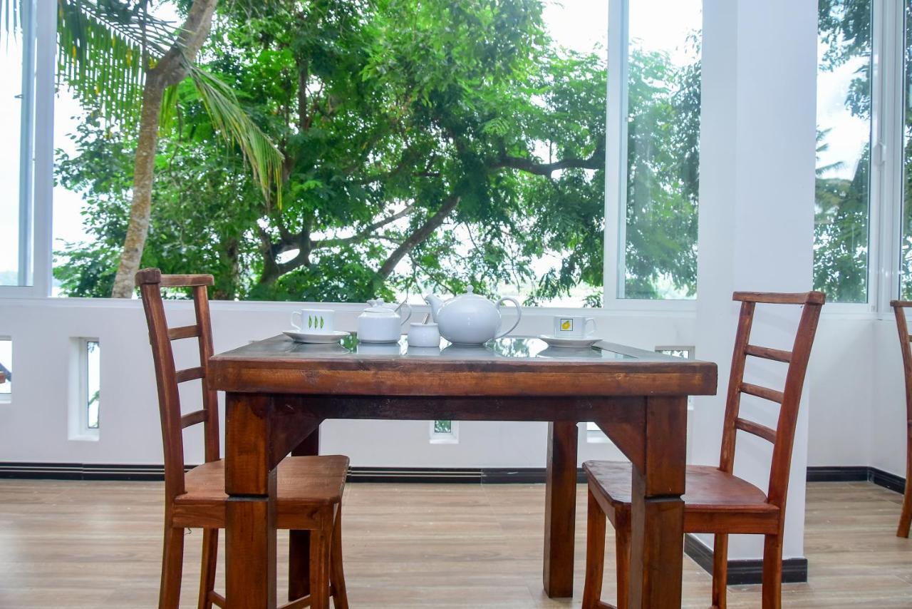 Villa Araliya Hikkaduwa Bagian luar foto