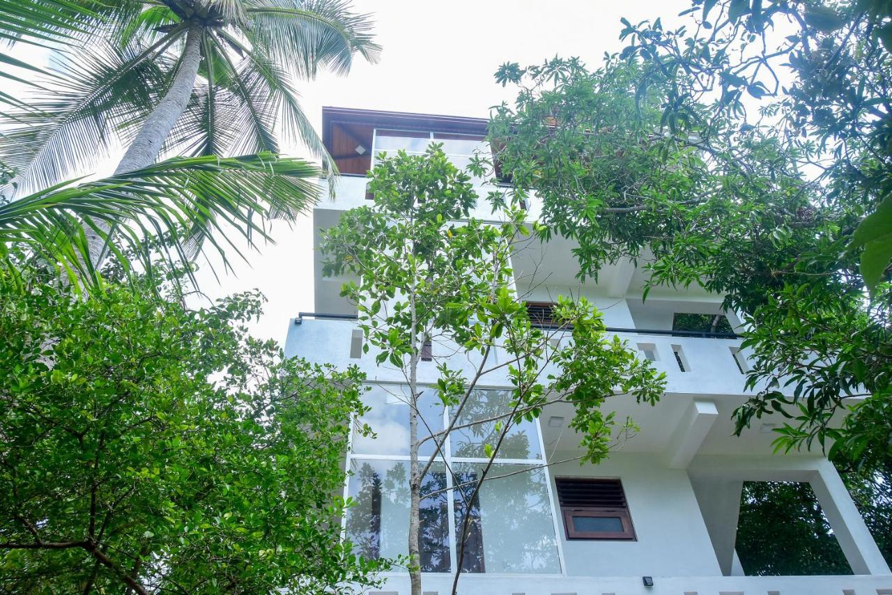 Villa Araliya Hikkaduwa Bagian luar foto