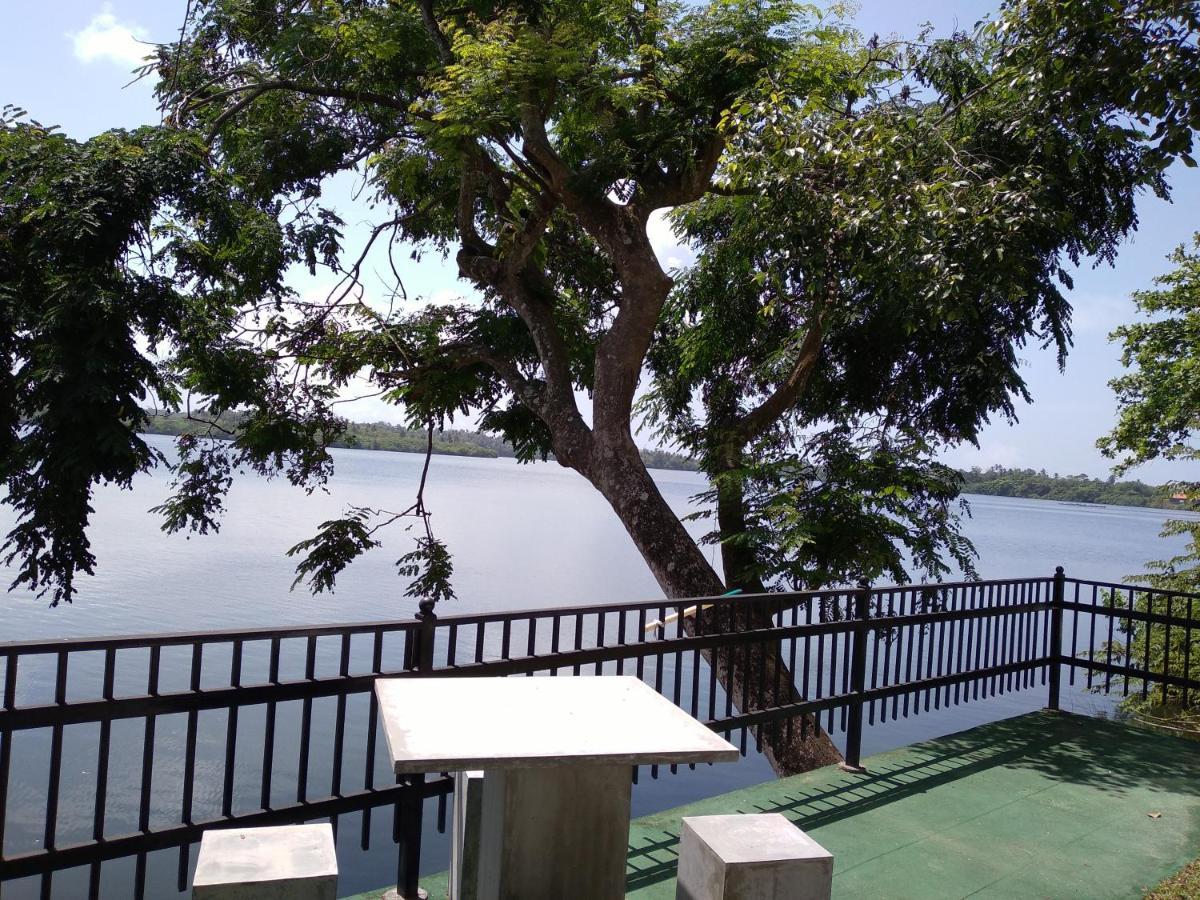 Villa Araliya Hikkaduwa Bagian luar foto